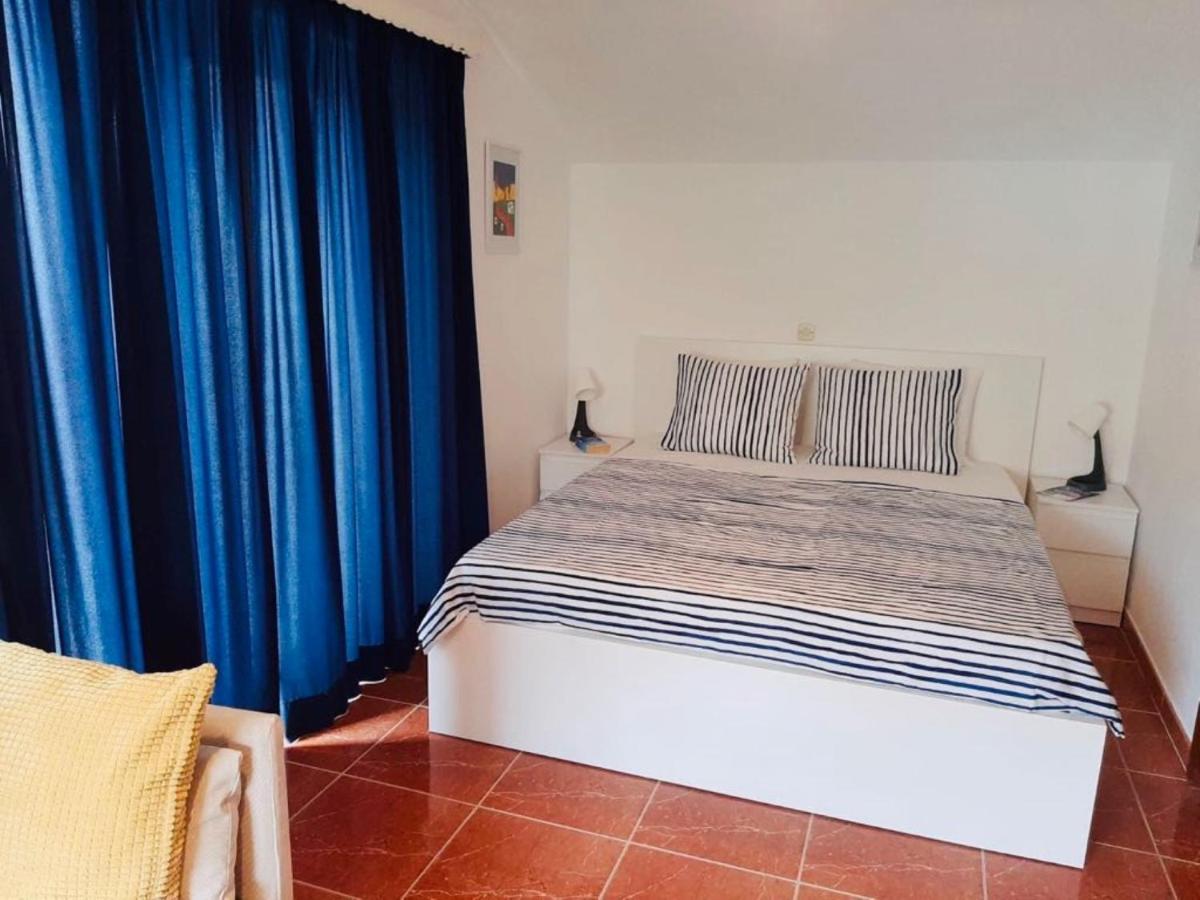 Apartments Barbaresko Lumbarda Kültér fotó