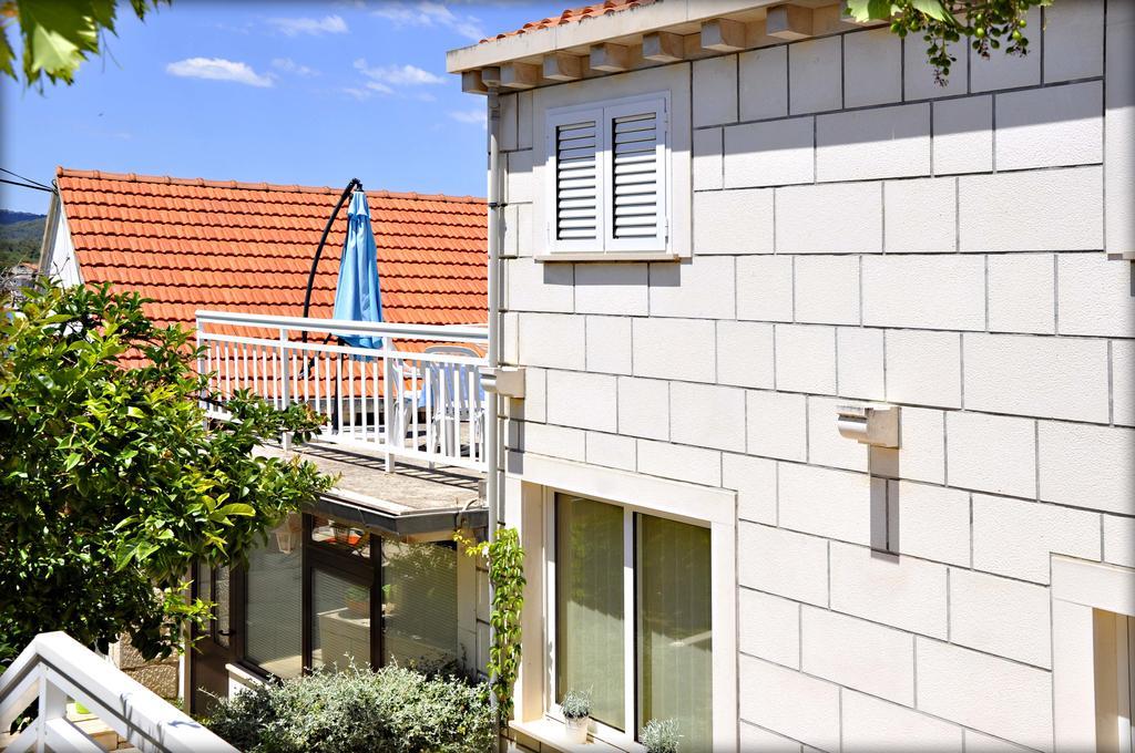Apartments Barbaresko Lumbarda Kültér fotó