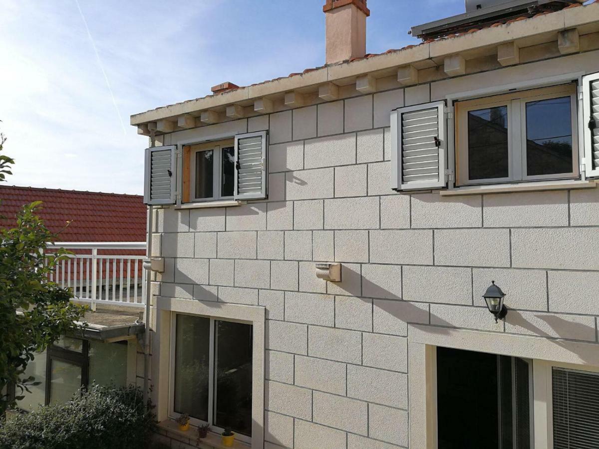 Apartments Barbaresko Lumbarda Kültér fotó